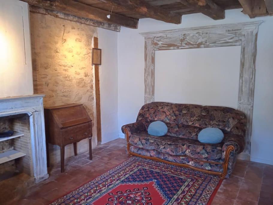 Petite Maison De Village Ygrande Dış mekan fotoğraf